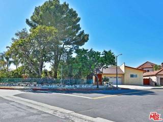 4587 Don Felipe Dr, Los Angeles, CA 90008-2853