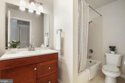 112 Blf Ter, Silver Spring MD 20902-3103 exterior