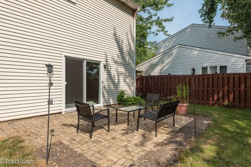 120 Glen Lake Dr, Lemont IL  60440-1646 exterior