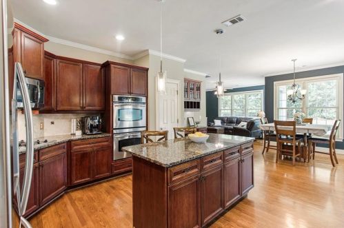 1921 Carriage Brook Ct, Dacula, GA 30019-7262