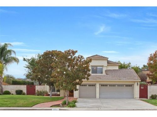 5401 Triple Crown Dr, Bonsall, CA 92003-3517