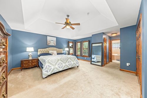 5 Crenshaw Ct, Lemont IL  60490-6614 exterior