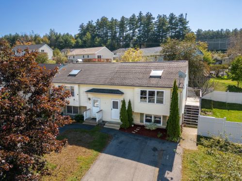 3 Lancelot Dr, Derry, NH 03038-7216
