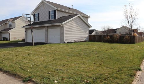 3840 Northline Dr, Rockford, IL 61101-9562