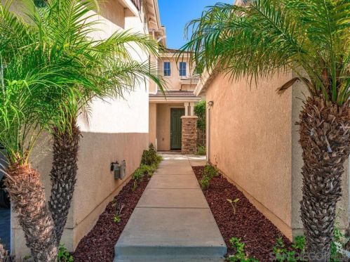318 Kentfield Dr, San Marcos, CA 92069-6888