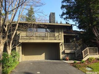 22 Quail Point Pl, Carmichael, CA 95608-5231