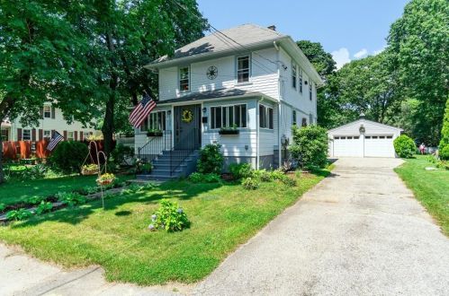 133 Overbrook Ave, Warwick, RI 02889-2523