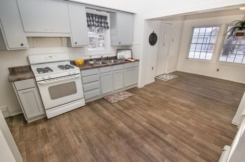212 Riverside Ave, Melrose, MN 56352-1052