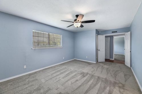 2915 Rayswood Dr, Carrollton TX 75007-5753 exterior