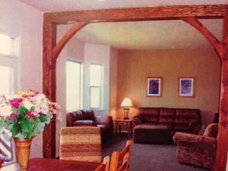 4184 Hilltop Ct, Park City UT  84098-4715 exterior