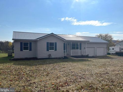 2037 Dominion Rd, Gerrardstown WV  25420-4200 exterior