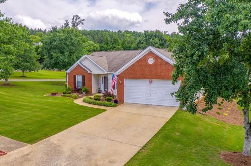 1015 River Plantation Dr, Holly Springs GA  30188-2388 exterior