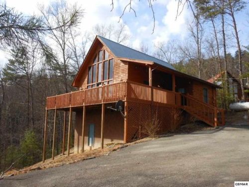 2034 Abbey Lane Way, Pigeon Forge, TN 37862-9005