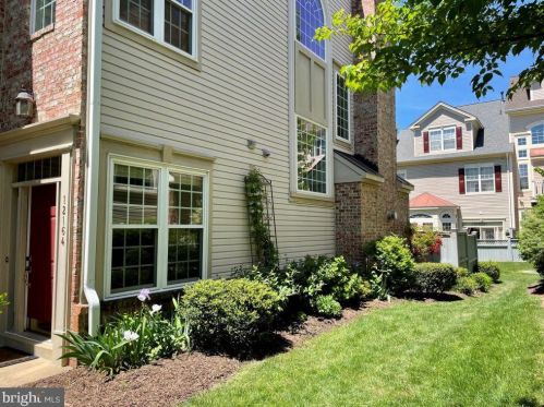 12164 Tryton Way, Herndon, VA 20190-3281
