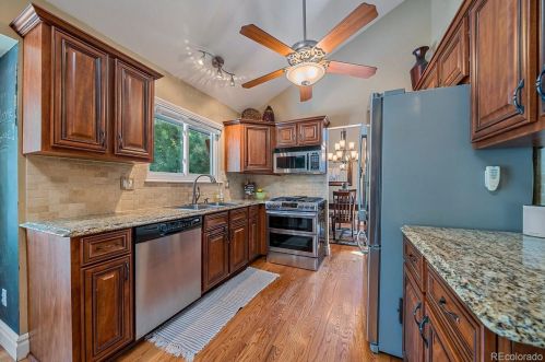 6163 Mineral Dr, Englewood CO 80112-3306 exterior