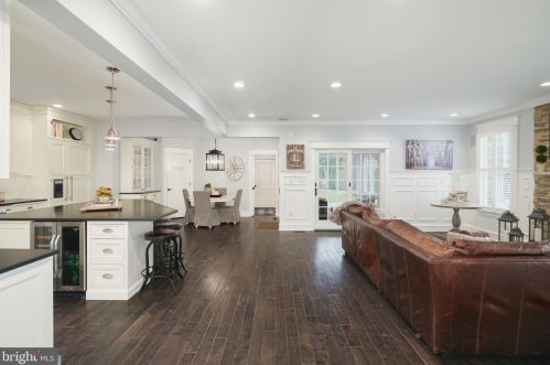 415 Washington Ave, Tavistock NJ 08033-3340 exterior