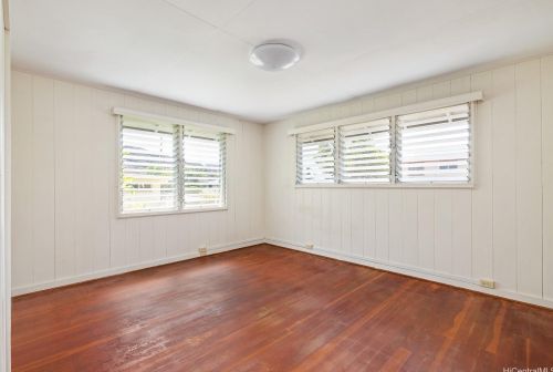 370 Elelupe Rd, Honolulu HI  96821-2248 exterior