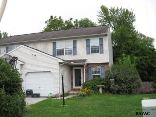 1821 Wyatt Cir, York, PA 17315-3679