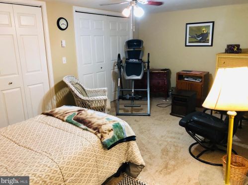 17 Friendship Ct, Charles Town WV 25414-5058 exterior