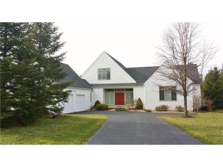 276 Bonnie Ln, Aurora, OH 44202-8029