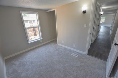 200 Zante, Aurora CO 80603-5706 exterior