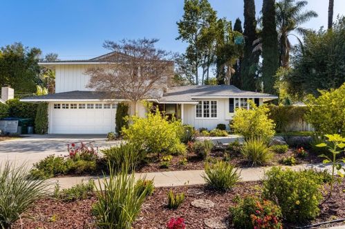 1051 Dorsetshire Ln, Santa Ana, CA 92705-2347