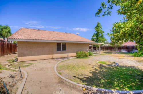 9214 Middlefield Dr, Riverside CA  92508-6261 exterior
