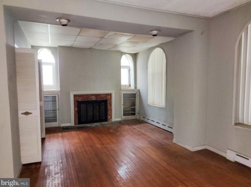 6804 Emlen St, Philadelphia PA  19119-2641 exterior