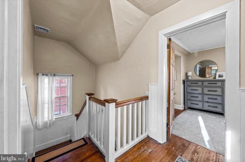 24 Evergreen Ln, Tavistock NJ  08033-1202 exterior