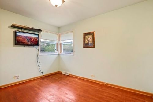 8749 Merrill St, Niles IL  60714-1922 exterior