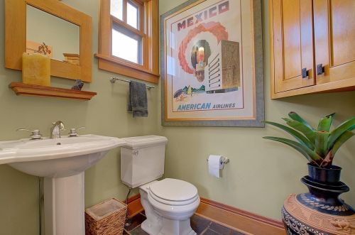 1359 Hamline Ave, Saint Paul MN  55108-2407 exterior