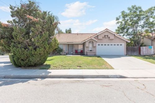 103 Noga Ave, San Jacinto, CA 92582-3858