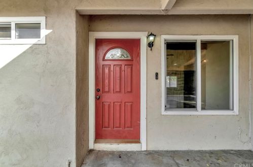 554 2nd St, Rialto, CA 92376-6009