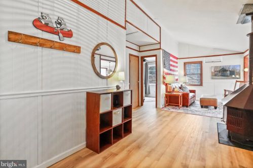 1195 Warden Lake A B Dr, Wardensville WV  26851-8192 exterior