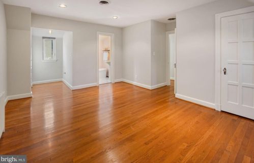 8119 Flower Ave, Silver Spring MD 20912-6646 exterior