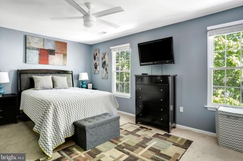 10383 Green Holly Ter, Silver Spring MD 20902-5803 exterior