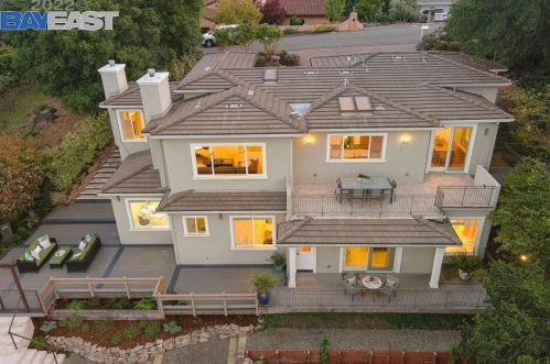 11 Crestview Ct, Orinda, CA 94563-3917