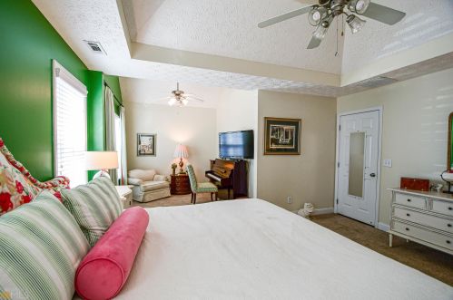 245 Creekside Cir, Hampton GA  30228-5582 exterior
