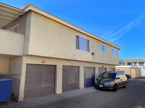 2547 Park Ln, Anaheim CA  92806-1621 exterior