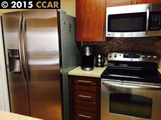 3122 La Campania, Alameda, CA 94502-6824