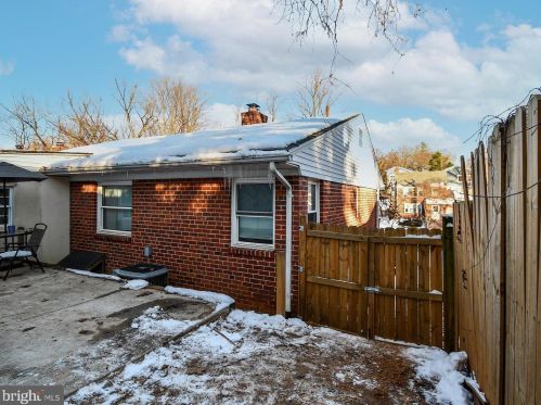 8708 Sundale Dr, Silver Spring MD 20910-5039 exterior