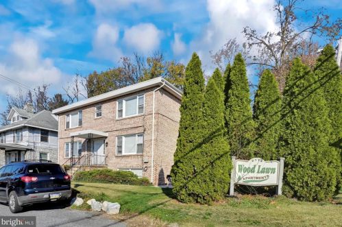 2714 Woodlawn St, Harrisburg, PA 17111-1139