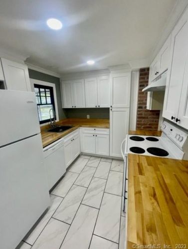 73 Sharon Ave, Torrington CT  06790-4706 exterior