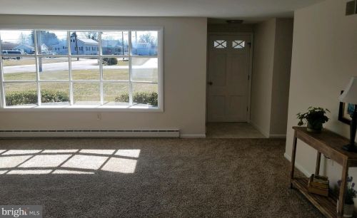 930 Hamilton St, Carlisle, PA 17013-1525