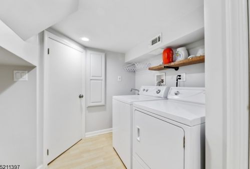 54 Kendal Ave, Maplewood NJ  07040-1143 exterior