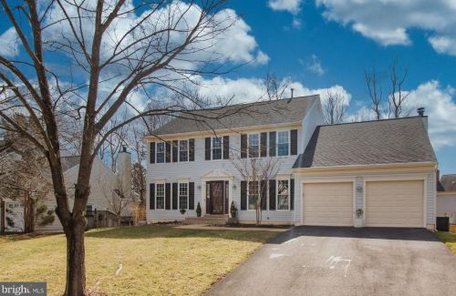 305 Wingate Pl, Leesburg, VA 20175-2533