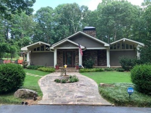 530 Old Mountain Rd, Kennesaw, GA 30152-3821