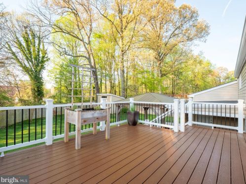 5812 Heming Ave, Springfield VA  22151-2716 exterior