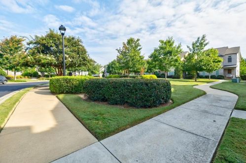 1716 Whitfield Parc Cir, Smyrna GA 30080-2205 exterior