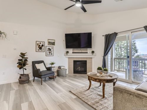 23401 5th Dr, Aurora, CO 80018-1605